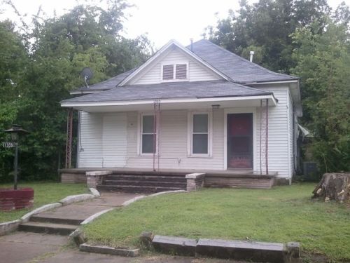1303 Ellsworth St, Muskogee, OK 74403-5622