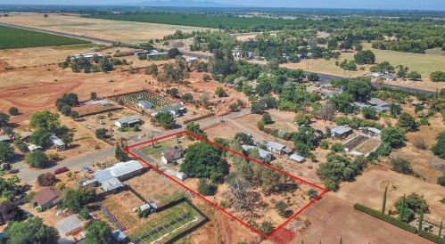 59 Oakwood Ln, Oroville CA  95965-9663 exterior
