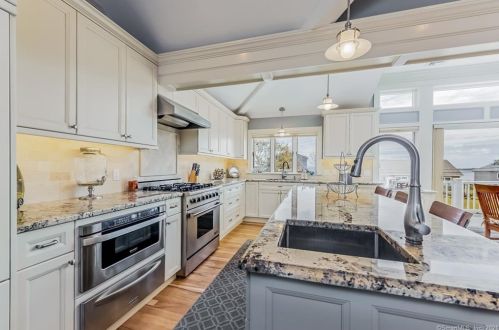 1380 New London Tpke, Glastonbury, CT 06033-3313