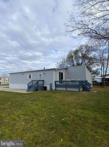 271 Mayflower Dr, Buena Vista Township, NJ 08310-1311