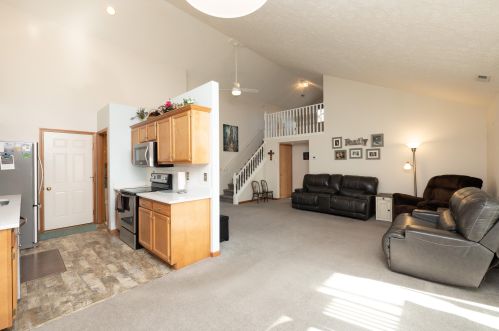 452 Woodside Pl, Bellefontaine OH  43311-1597 exterior