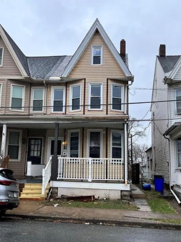 332 11th St, Easton, PA 18042-3373