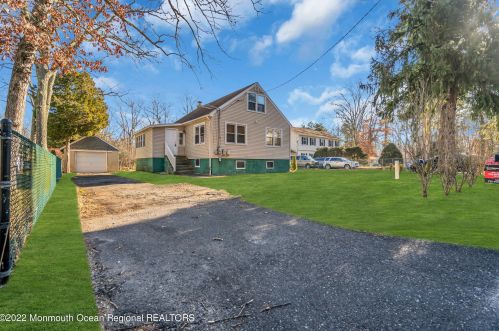 237 Cassville Rd, Jackson Twp NJ  08527-4717 exterior