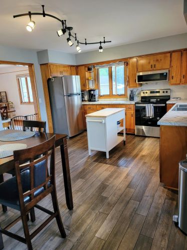 2421 Hewitt St, La Crosse WI  54601-7665 exterior
