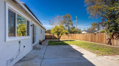 2014 Monticello Ave, Modesto CA  95350-2913 exterior