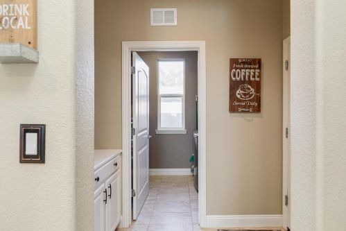 205 Tillman Ct, Folsom CA  95762-9571 exterior