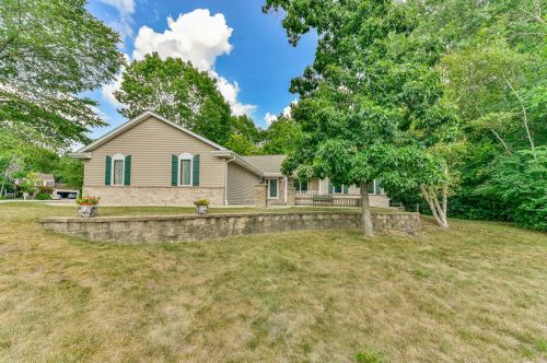 26411 Kendra Ln, Waterford WI  53185-2168 exterior