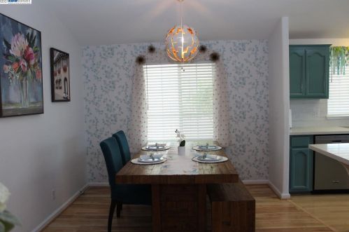 28378 Bradshire Rd, Hayward CA  94545-4818 exterior