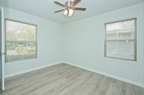 2820 Encino Dr, Dallas TX  75228-2312 exterior