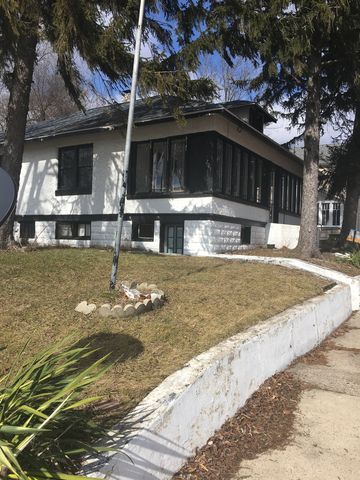 201 Main St, Bass Lake, IN 46534-1129