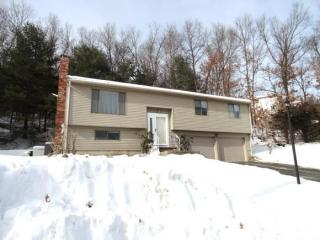 15 Blueberry Ln, Nashua, NH 03062-1611