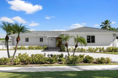 749 Barfield Dr, Marco Island, FL 34145-2301