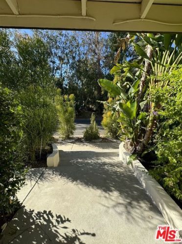 16821 Albers St, Van Nuys CA 91316-2603 exterior