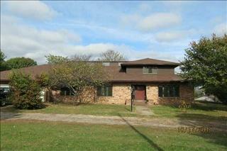 5801 Cumming Ave, West Des Moines, IA 50061-9337