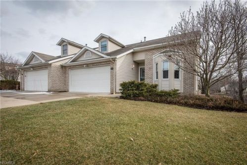 2626 Marsh Ave, Canton, OH 44708-1593