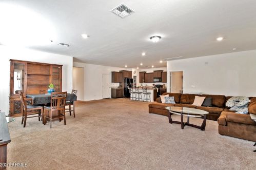 8758 Jefferson St, Tolleson, AZ 85353-3510