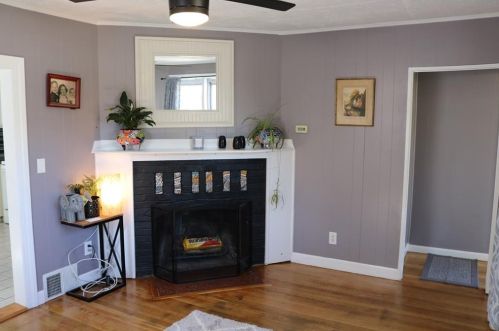 23 Sand Hill Dr, North Kingstown RI  02852-2228 exterior