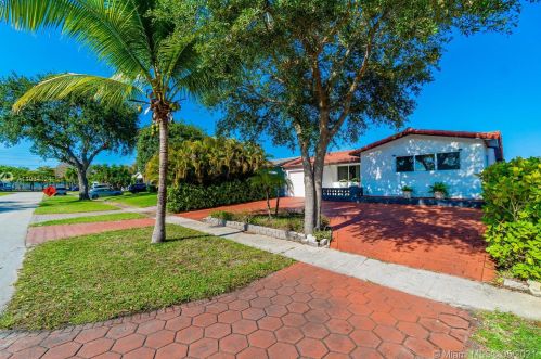 2121 54th Ave, Hollywood FL  33021-3315 exterior