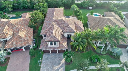 8301 Hawks Gully Ave, Delray Beach, FL 33446-9675