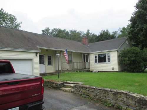 112 Tolend Rd, Dover NH  03820-5503 exterior