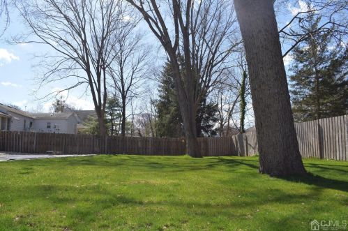 14 Hilltop Blvd, East Brunswick NJ  08816-2832 exterior