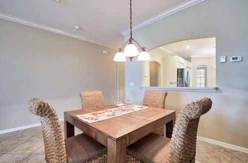 14346 Manchester Dr, Naples FL  34114-8626 exterior