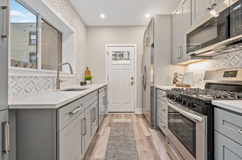 319 37th St, Pittsburgh, PA 15201-1203