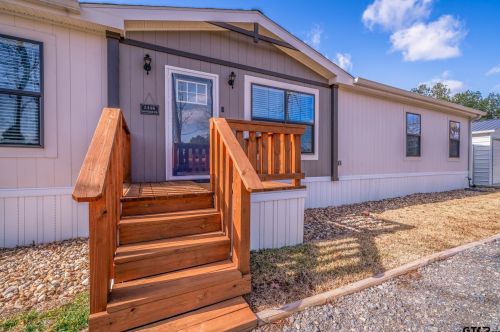 2446 Blocker Rd, Marshall, TX 75672-1968