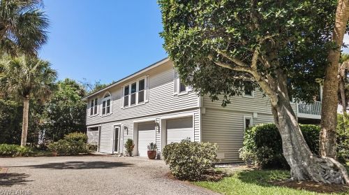 1835 Farm Trl, Sanibel FL  33957-4119 exterior