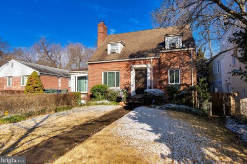 1735 Shepherd St, Washington, DC 20011-5341