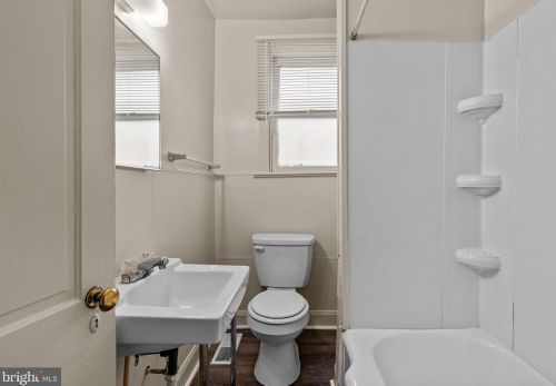 623 Front St, Harrisburg PA  17104-1627 exterior