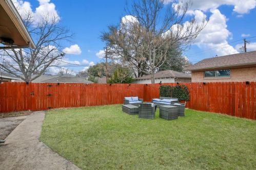 10005 Chippendale Dr, Dallas TX  exterior