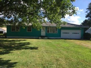 6120 Eastlawn St, Fairhope, OH 44641-9247