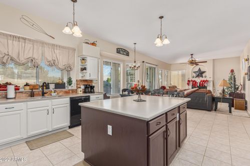 13085 71st Dr, Peoria, AZ 85381-6000