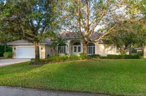 5188 Landing Creek Dr, Palm City, FL 34990-4121