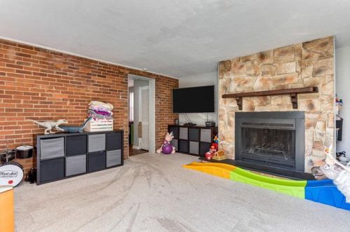 883 Stevendale Dr, Pittsburgh PA  15221-3926 exterior