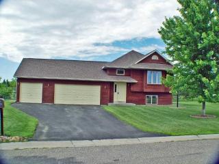 105 Pintail Dr, Hammond, WI 54015-5054