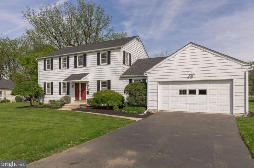 2109 Hemlock Rd, Norristown, PA 19403-3129