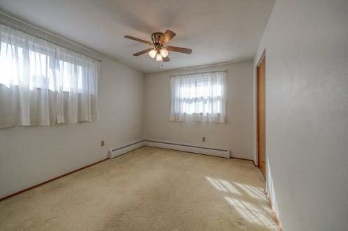 632 Macbeth Dr, Pittsburgh PA  15235-4612 exterior