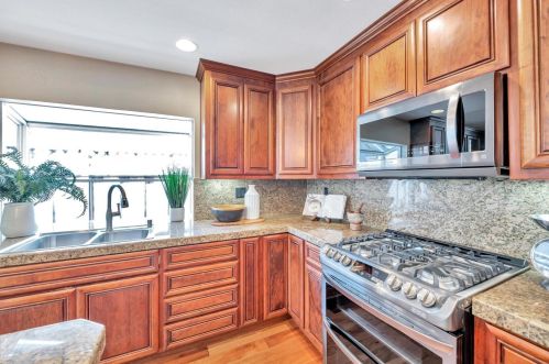 642 Colleen Dr, San Jose CA 95123-4509 exterior