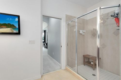 2424 Pond Cove Way, Apopka FL  32712-4886 exterior