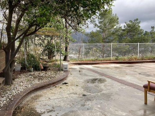 3680 Ridge Line Dr, San Bernardino, CA 92407-4185