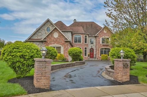 4081 Hunter Ct, Easton, PA 18045-2593