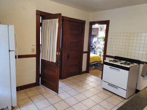 2831 Frederick Ave, Milwaukee WI 53211-3643 exterior