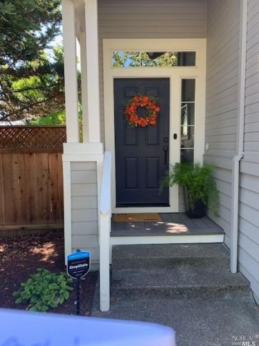 5726 Raters Dr, Santa Rosa, CA 95409-4345