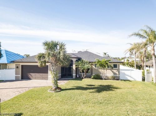 3754 6th Ave, Cape Coral FL  33904-5203 exterior