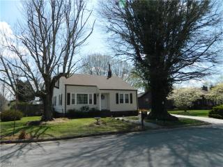 311 8th Ave, Ayersville, NC 27027-2213