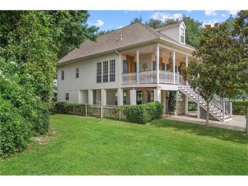 1102 Main St, Madisonville, LA 70447-9720