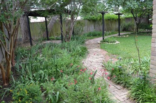 6560 Westridge Dr, Fort Worth, TX 76148-1758