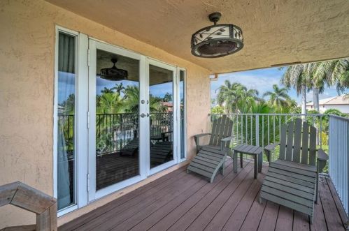 1333 175th Way, Hollywood FL  33029-4824 exterior